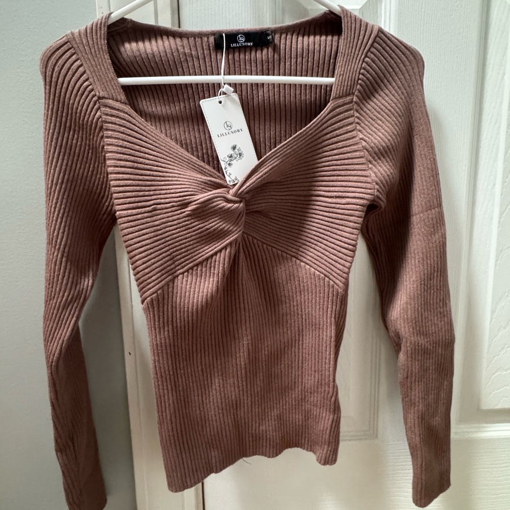 Ribbed Knit light brown Long Sleeve Top. NWT